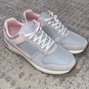 Light blue & light pink